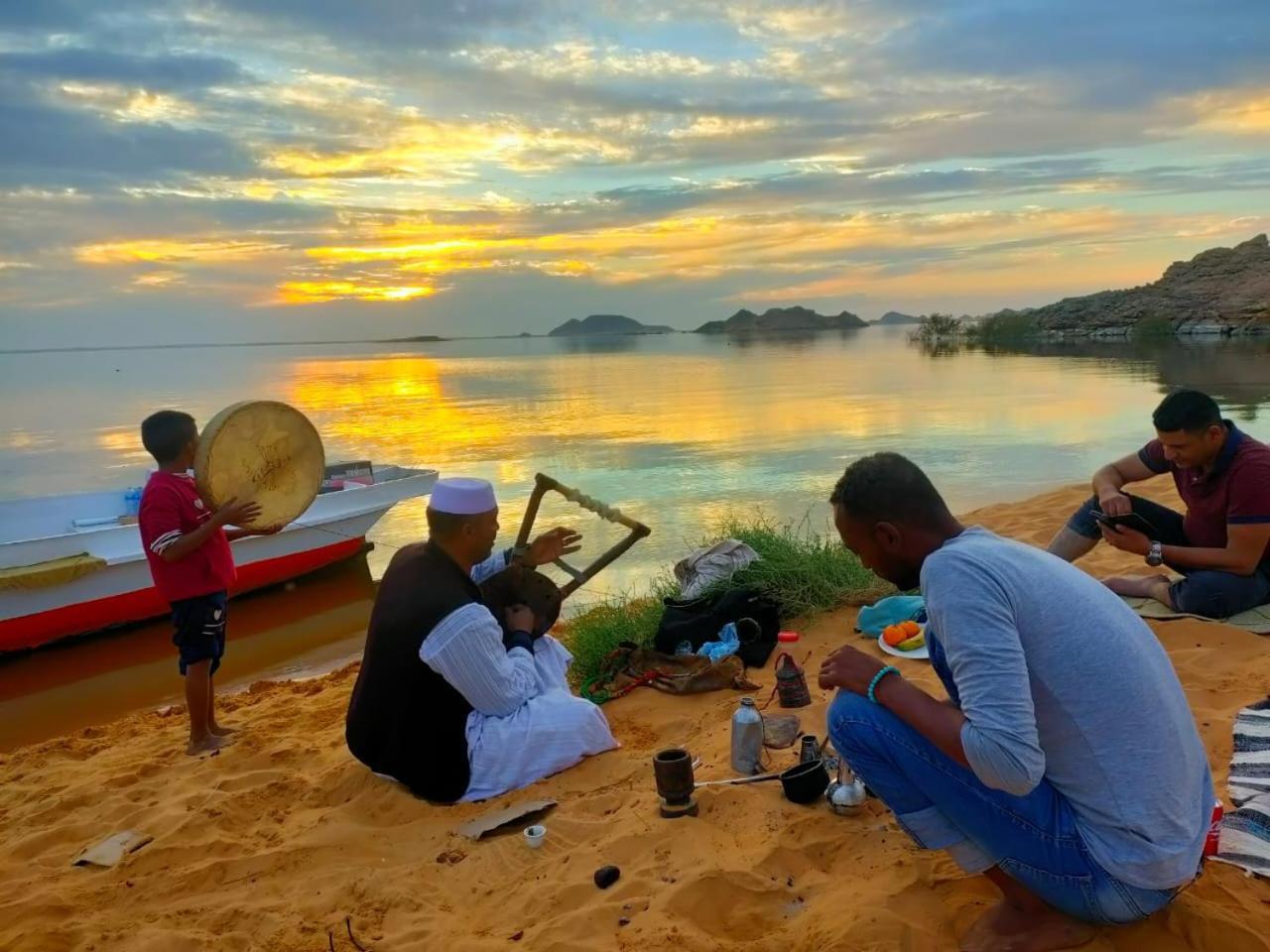 Kabara Nubian House Hotel Abu Simbel Ruang foto